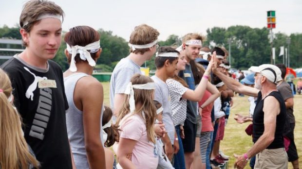 Festival für den Weltfrieden – Auf zum 20. internationalen Pfingstjugendtreffen! (Mobivideo)