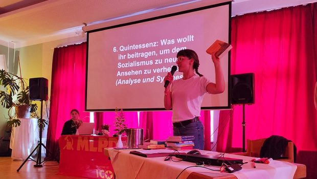 Wesentliche Prinzipien des Sozialismus und überzeugende Argumente gemeinsam erarbeitet
