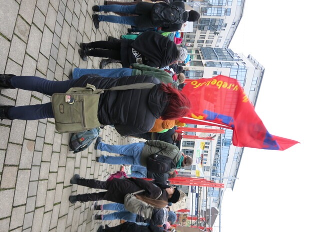 400 Menschen beim Klimastreik auf dem Holzmarkt – REBELL Jena mittendrin