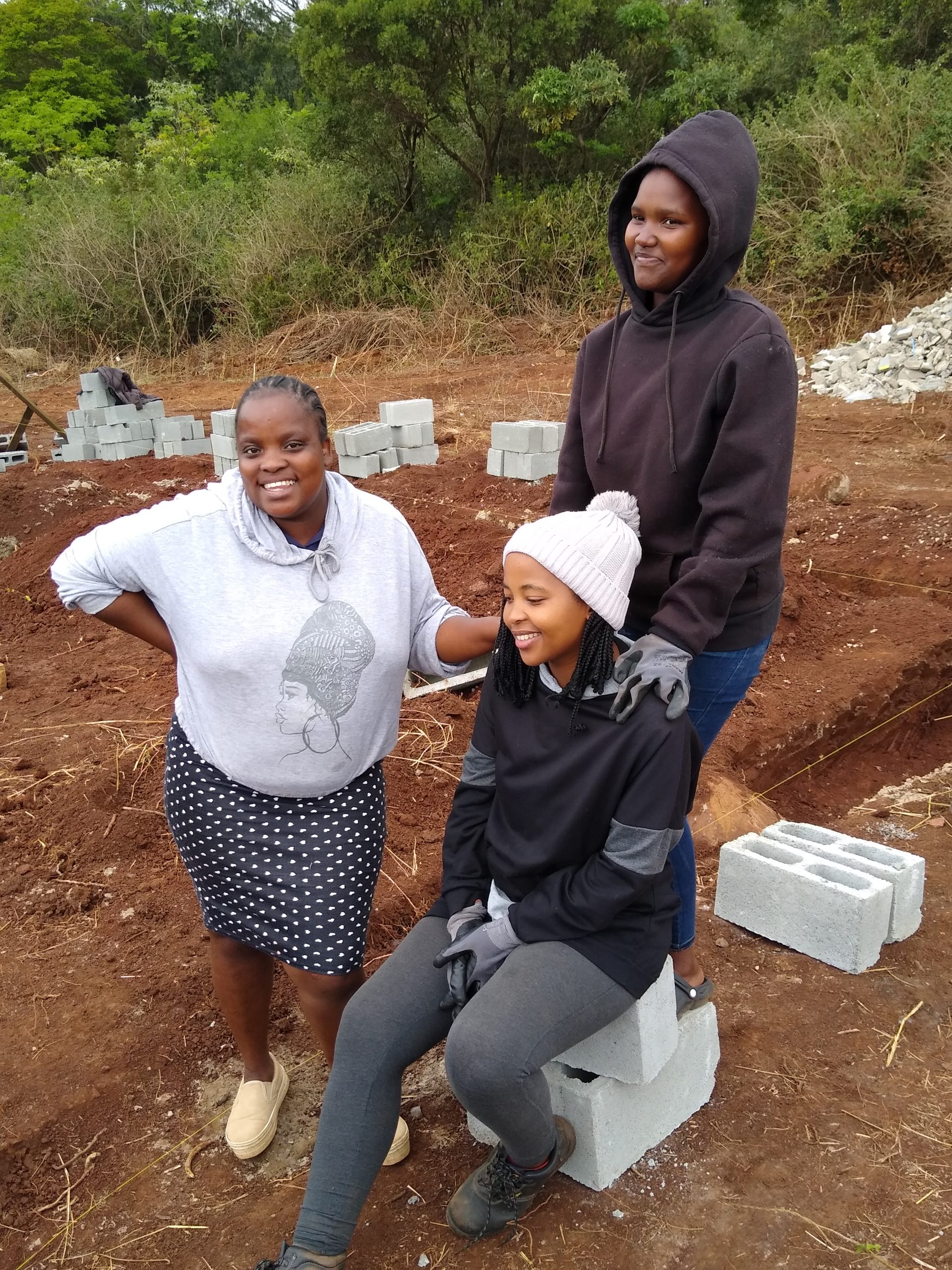 Interview mit Siphokazi (Sipo) zu der Lebensperspektive und dem Drogenkonsum unter den Jugendlichen in Smiling Valley in Südafrika