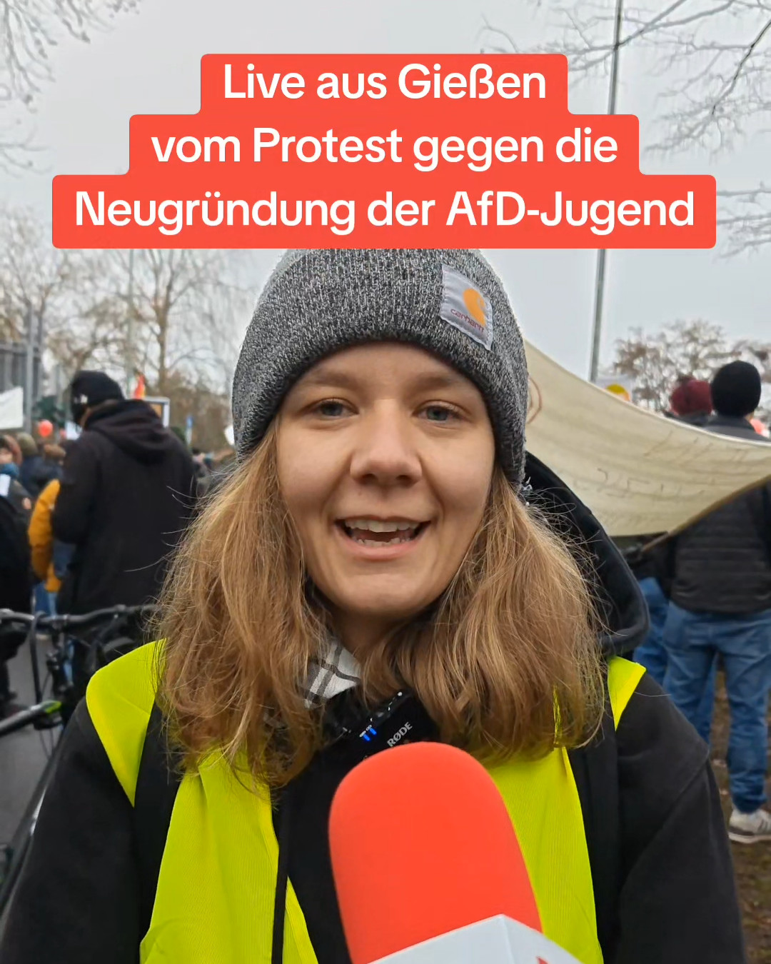 Video: Live aus Gießen vom Protest gegen die Neugründung der AfD-Jugend