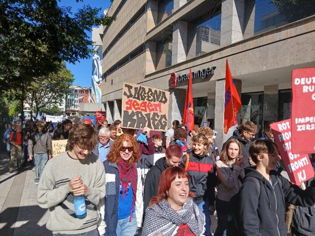 Weltweit Rebellion – stärkt die sozialistische Jugendbewegung!